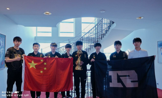 BLG战队展现实力成功晋级LPL赛季